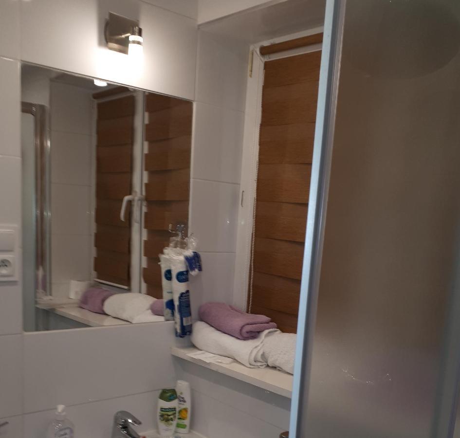 Apartamenty Centrum Panoramiczna Mala Dwojka Swan Labedz Promenada Klimatyzacja Lodowa Кельце Экстерьер фото
