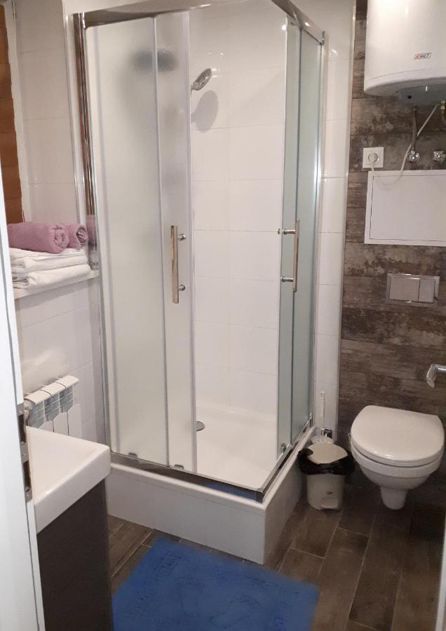 Apartamenty Centrum Panoramiczna Mala Dwojka Swan Labedz Promenada Klimatyzacja Lodowa Кельце Экстерьер фото